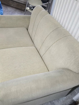 Καναπές 2θεσιος μεταχειρισμένος, αναπαυτικός, διαστάσεις 1.80μ x 0.80μ