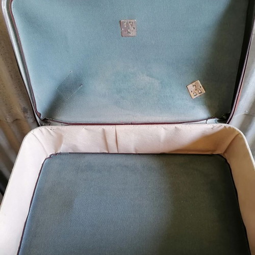 Vintage suitcase with zipper used, 60 x 40 x 16 cm