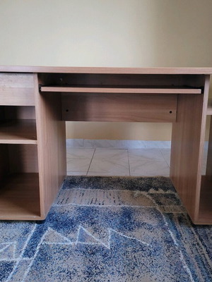 Computer desk used, wood, 140x70x76 cm, drawer and shelves