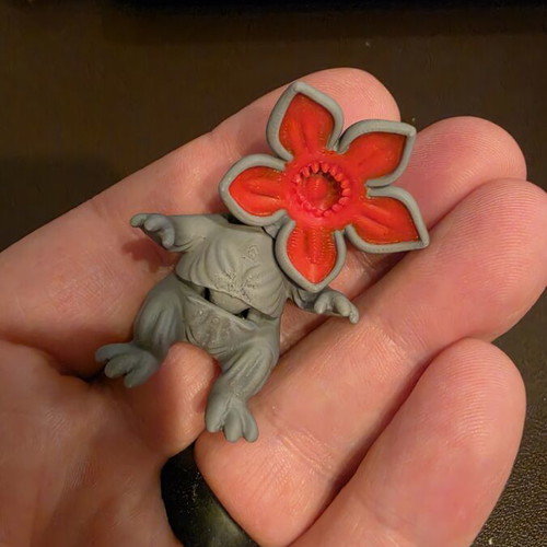 Stranger Things Demogorgon articulated keychain new with cord