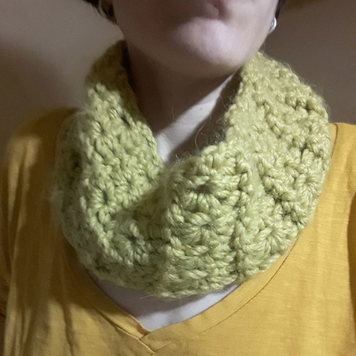 Knitted scarf collar new in mustard color