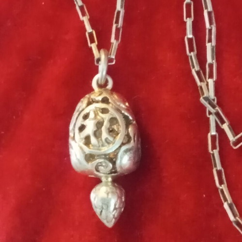 Lalaunis A21 925 silver turtle pendant with silver chain vintage piece