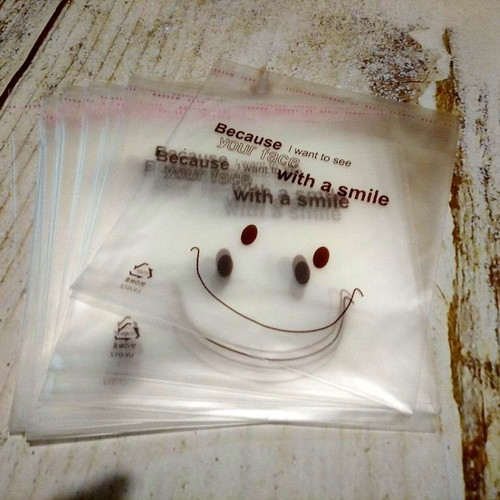 Smile Face cellophane bags 25 pcs new