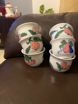 Set of 6 small hand-painted bowls new, ideal for salad
