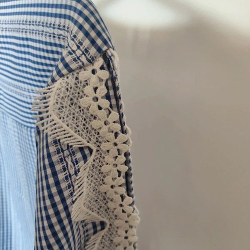 Blu Deise blouse like new, light cotton, blue and white, sizes M/L