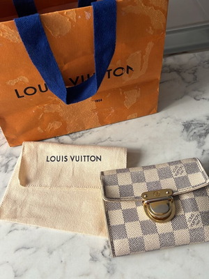 Louis Vuitton wallet damier azur used, white and gray