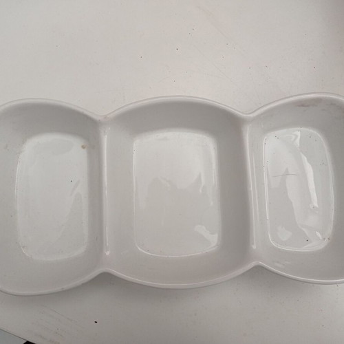 Serving plate for appetizers and nuts ceramic white like new