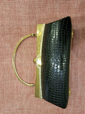 Women's black handheld bag like new 18x8