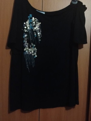 Sun Rose Black Blouse like new, size M