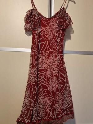 Salt & Pepper red spaghetti strap dress like new, size S