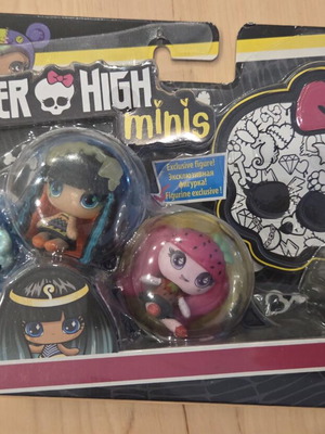 Monster High Minis set new with exclusive figure