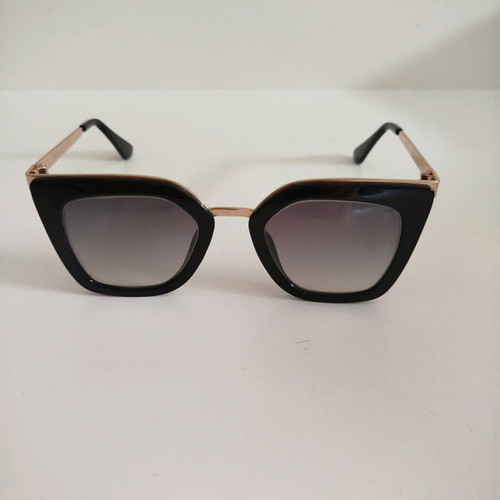 Sunglasses like new with ombre lenses and gold frame