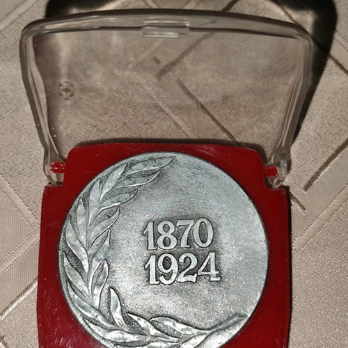 USSR Medal "Anniversary Lenin" 1870-1924 in excellent condition