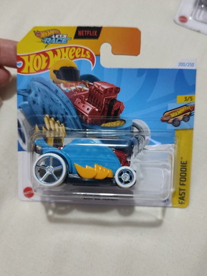 Hot Wheels - Car-de-asada 2024