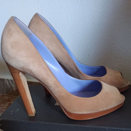 Sergio Rossi beige nubuck leather heels like new, 11 cm heel