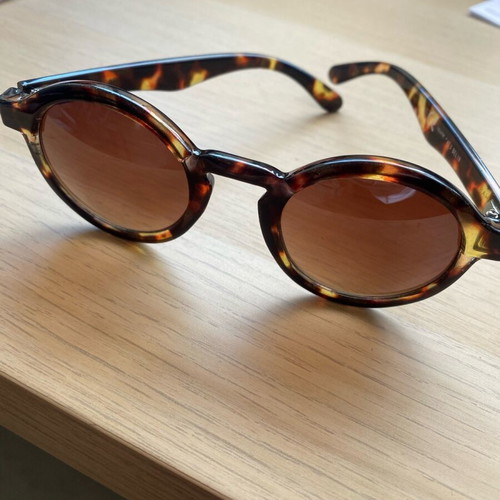 Tortoise shell glasses used Charly Therapy