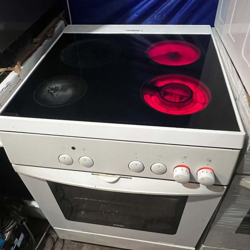 Pitsos kitchen stove with ceramic hobs used, fully functional