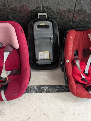 Καθίσματα αυτοκινήτου Maxi Cosi Pebble και Pearl μεταχειρισμένα με βάση