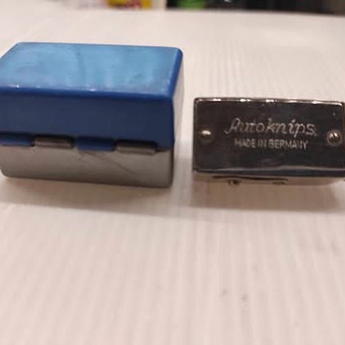 Autoknips automatic shutter release timer like new