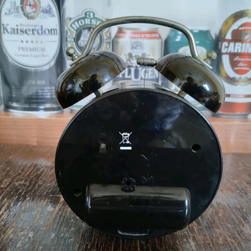 Karce 90s table clock used with alarm and light