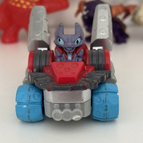 Skylanders toys lot like new, pack of 9 figures and vehicles