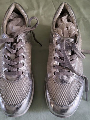 Lumberjack women's sneakers new, size 37, silver