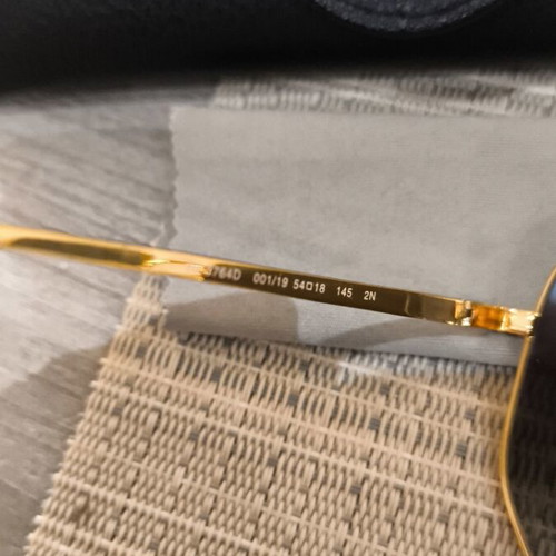 Ray-Ban sunglasses like new, brown and gold unisex