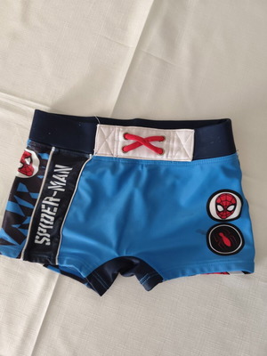 Boys' swimwear pack of 2 size 4 Marvel and Orchestra like new