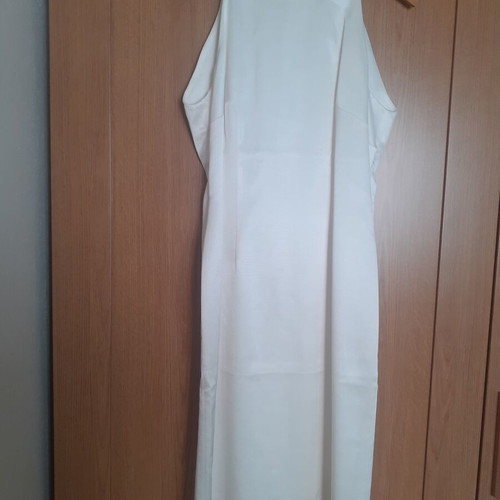 Ivory midi dress Badoo like new, ideal for civil wedding or baptism