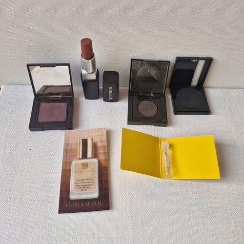 Makeup set used with samples Laura Mercier, Makeup Forever, Estée Lauder