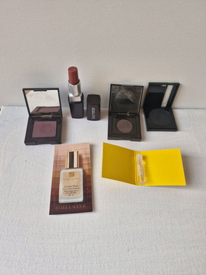 Makeup set used with samples Laura Mercier, Makeup Forever, Estée Lauder