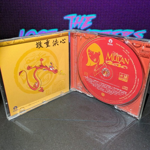 Mulan Disney soundtrack CD like new, French edition