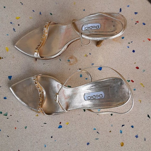 DoDiCi luxury sandal like new, gold size 39