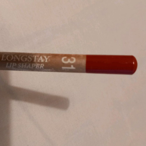 Seventeen red lip pencil used