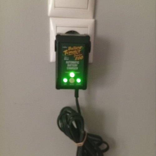 Battery Tender Junior 800 charger and maintainer, new