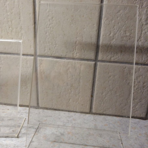 Plexiglass frames like new, set of 2 pieces