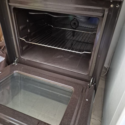 Two functional vintage style stoves