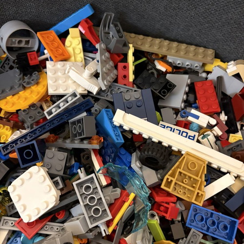 Lego authentic pieces like new, 1kg set with diverse parts