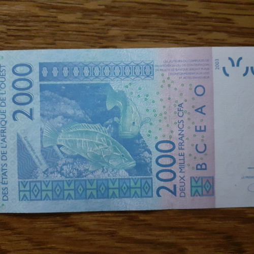 2000 Francs CFA banknote Côte d'Ivoire BCEAO 2003