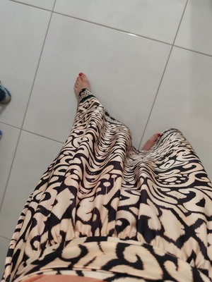 Maxi skirt new, lightweight with elastic waist and belt, black and beige