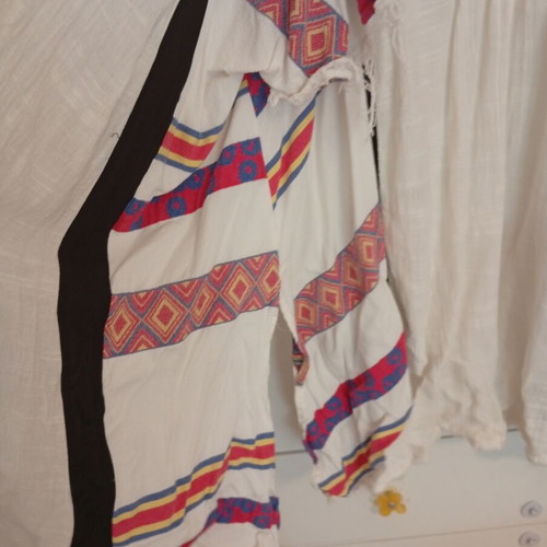 BSB kaftan with colorful pattern like new