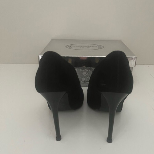 Black castor pumps like new, heel height 10 cm