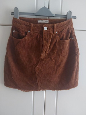 Corduroy skirt Pull&Bear size S like new, brown