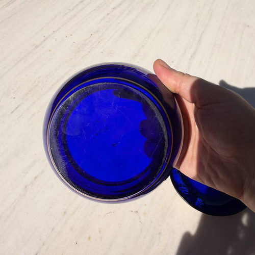 Vintage cobalt glass jewelry box with gilded neoclassical decoration like new