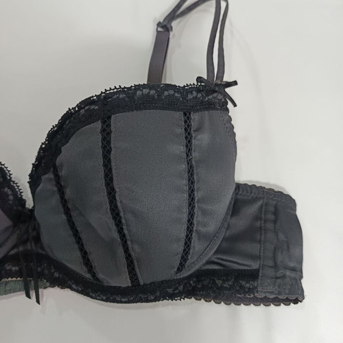 Venus Victoria bra charcoal lace 75C like new