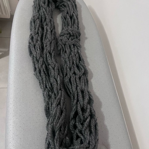 Handmade wool scarf like new, gray