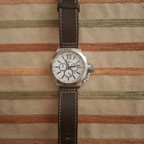 TW Steel CEO Canteen CE1007 wristwatch, white dial, leather strap