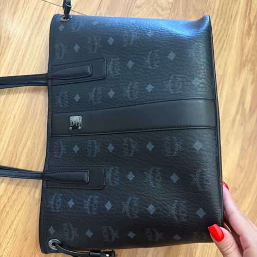 MCM shoulder bag black, like new