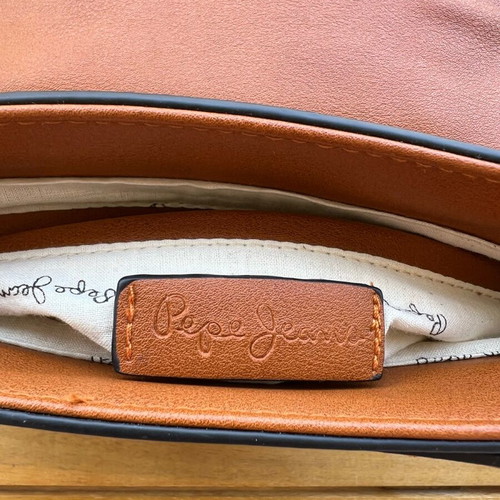Leather cross body bag Pepe Jeans chocolate like new with fringes