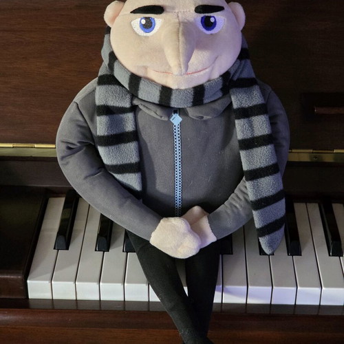 Minions Gru Despicable Me collectible like new
